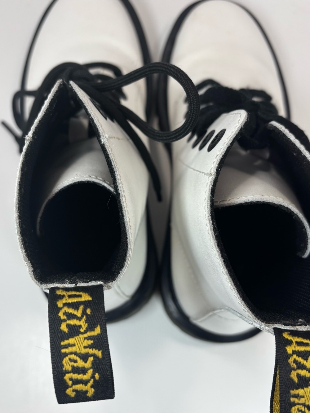 DR. MARTENS Luana White Leather Combat Boots Sz 7 Grunge Festival Punk EUC - Picture 6 of 8